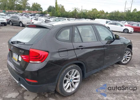 2015 BMW X1 xDrive28I z USA, uszkodzony, nr VIN WBAVL1C56FVY29657